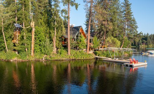 House in Newport, Washington, United States 1