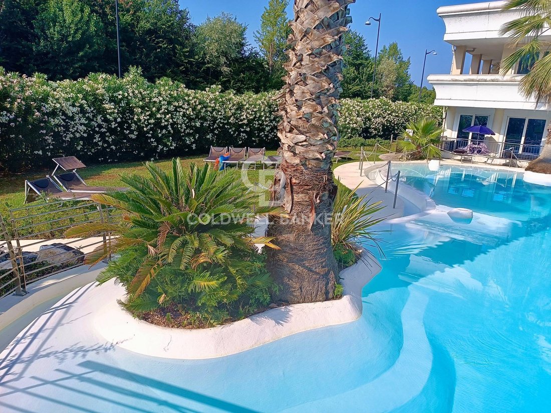 Rivoltella, Desenzano del Garda, Lombardy 3 - 15978406