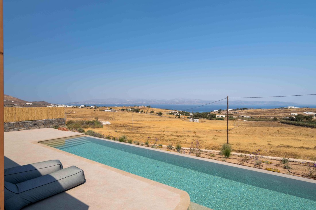 Villa in Paros, Aegean, Greece 2 - 15002303