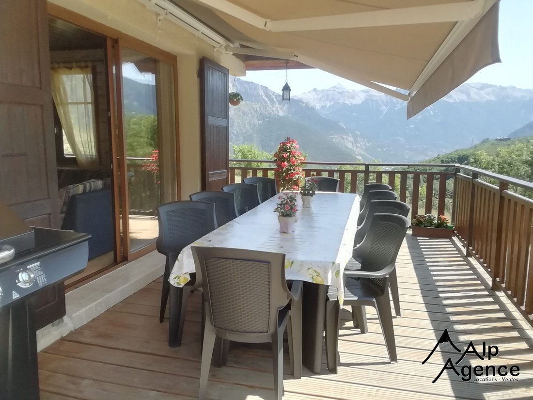 Chalet in Puy-Saint-Vincent, Provence-Alpes-Côte d'Azur, France 2 - 15980148