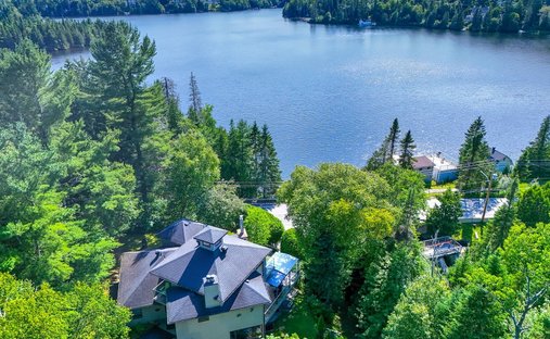 House in Sainte-Agathe-des-Monts, Quebec, Canada 1