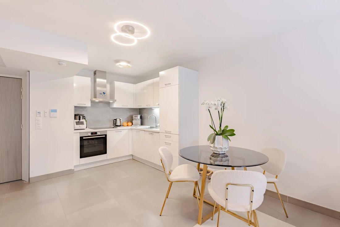 Apartment in French Riviera, Provence-Alpes-Côte d'Azur, France 5 - 15980481