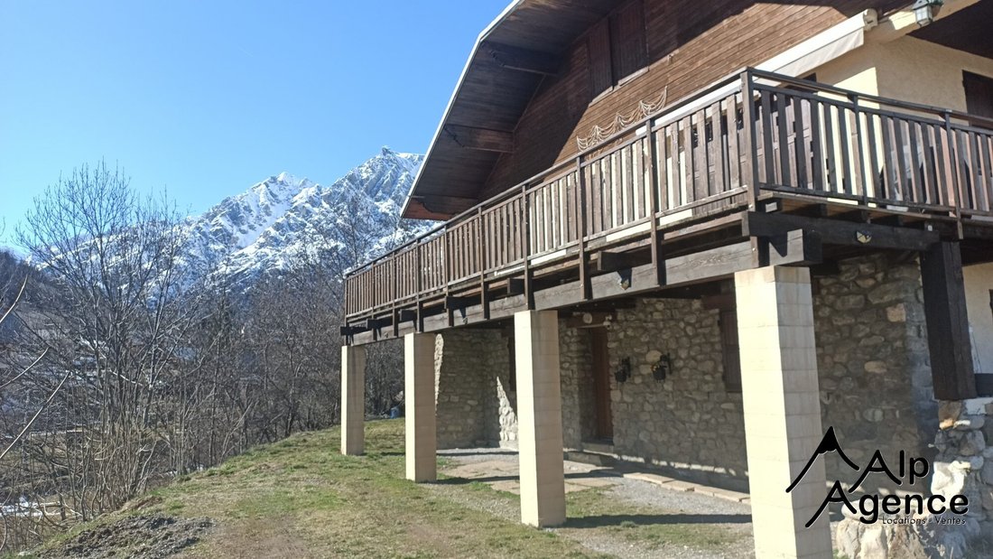 Chalet in Puy-Saint-Vincent, Provence-Alpes-Côte d'Azur, France 3 - 15980148