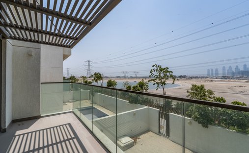 Villa in MBR City / Mohammed Bin Rashid City, Dubai, United Arab Emirates 1