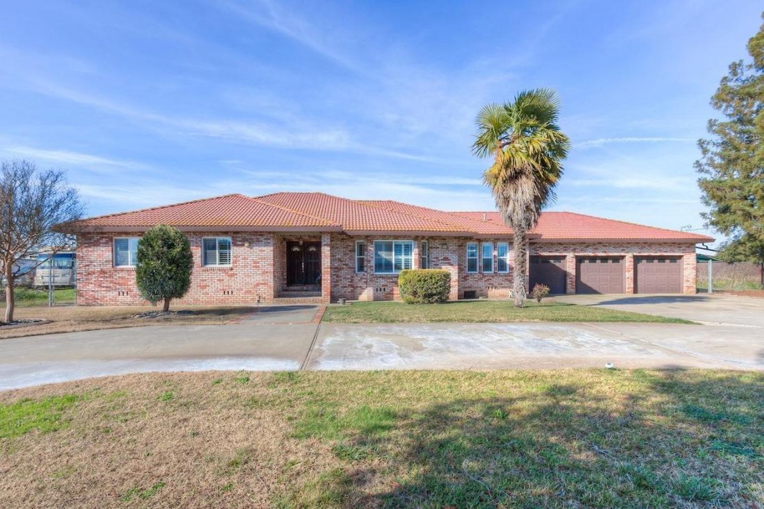 House in Yuba City, California, United States 1 - 15979461