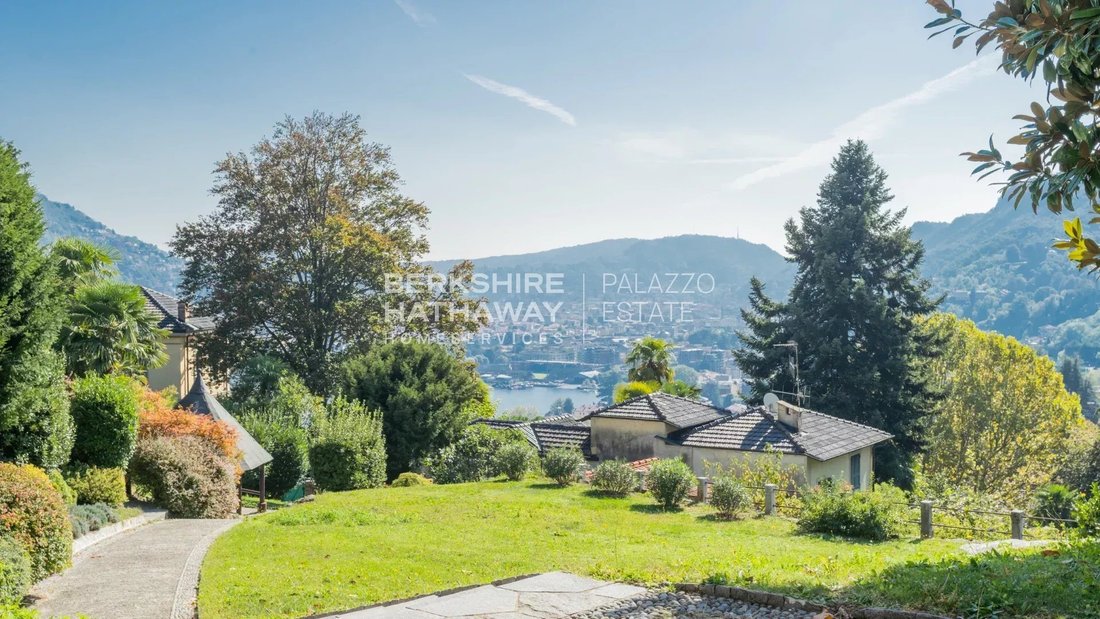 Villa in Sagnino-Tavernola-Monte Olimpino, Como, Lombardy 3 - 15978158