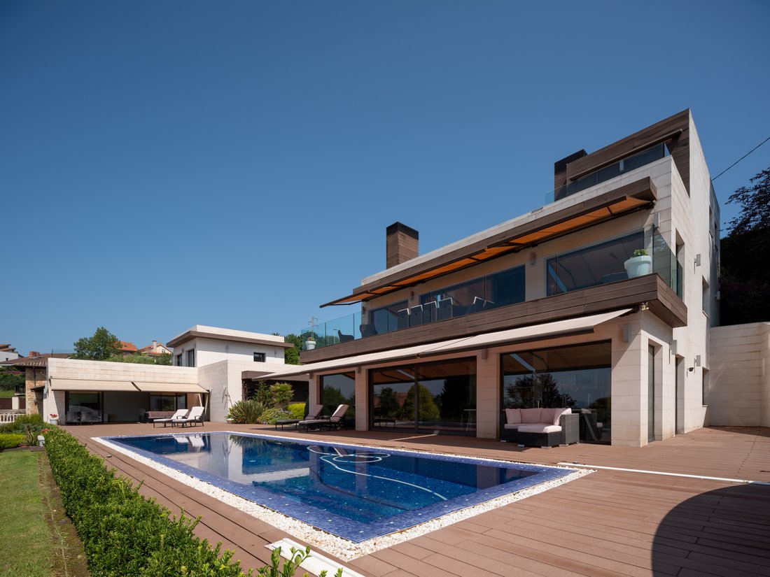 Villa in Distrito Rural, Gijon / Xixon, Spain 1 - 15982749
