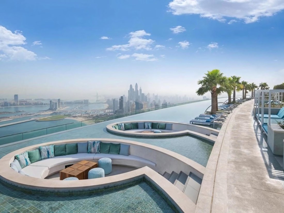 Apartment in Dubai, United Arab Emirates 1 - 15866076