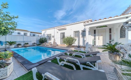 Maison à Empuriabrava, Catalogne, Espagne 1