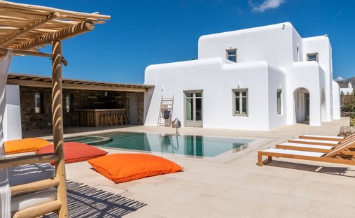 Villa in Ano Mera Community, Aegean, Greece 1