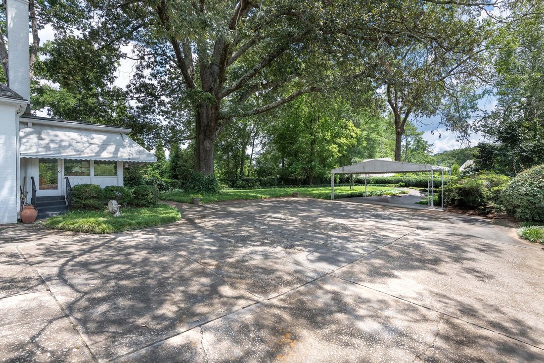 Amazing Opportunity In Haynes Manor - 1100xxs