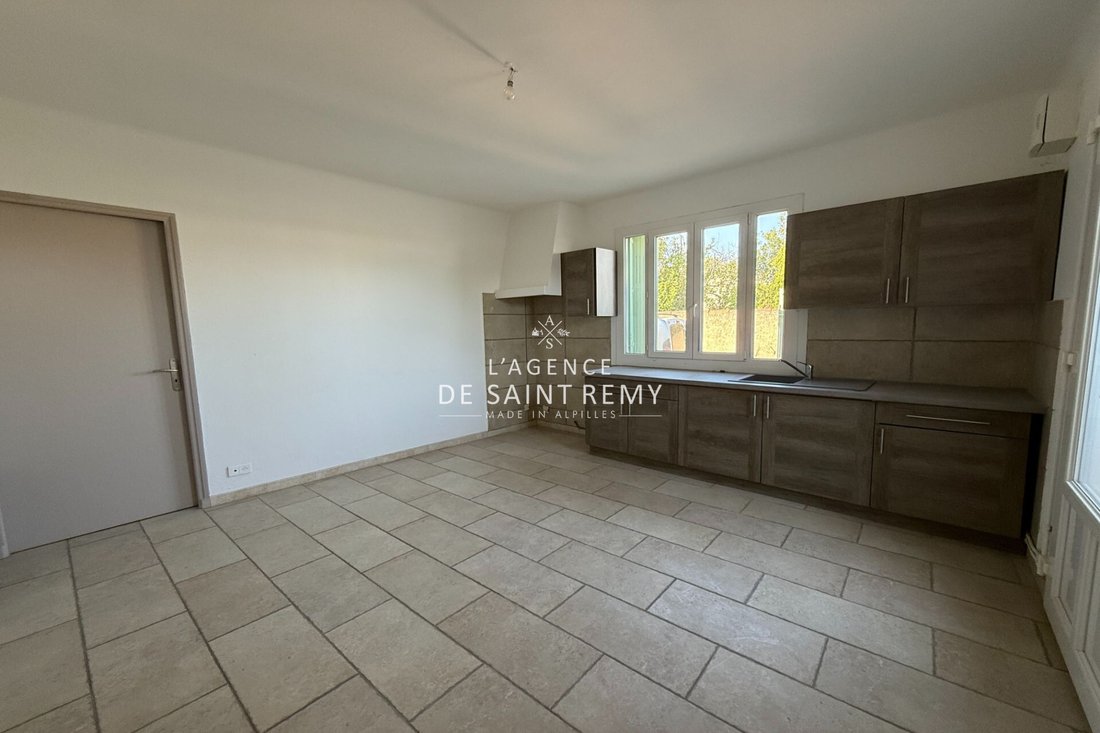 Villa in Châteaurenard, Provence-Alpes-Côte d'Azur, France 5 - 15984136