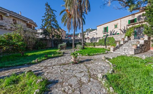 Townhouse in Mancor de la Vall, Balearic Islands, Spain 1