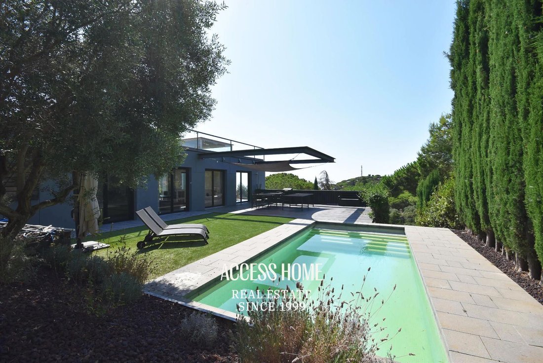 House in Premia de Dalt, Catalonia, Spain 2 - 15984112