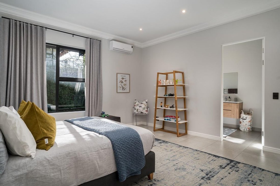 House in Paarl, Western Cape, South Africa 2 - 15985100