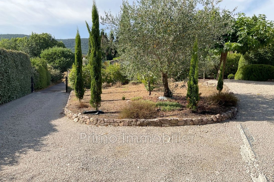 Villa in Centre Ville, Cogolin, France 3 - 15985017