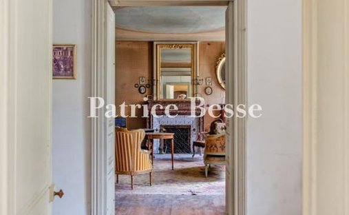 Beautiful Property Of The XI Xth Century Of Tuscan Style In The Heart Of A Closed Park And Raises Abo