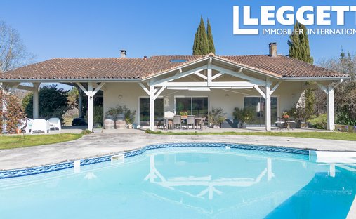 Villa in Bazas, Nouvelle-Aquitaine, France 1
