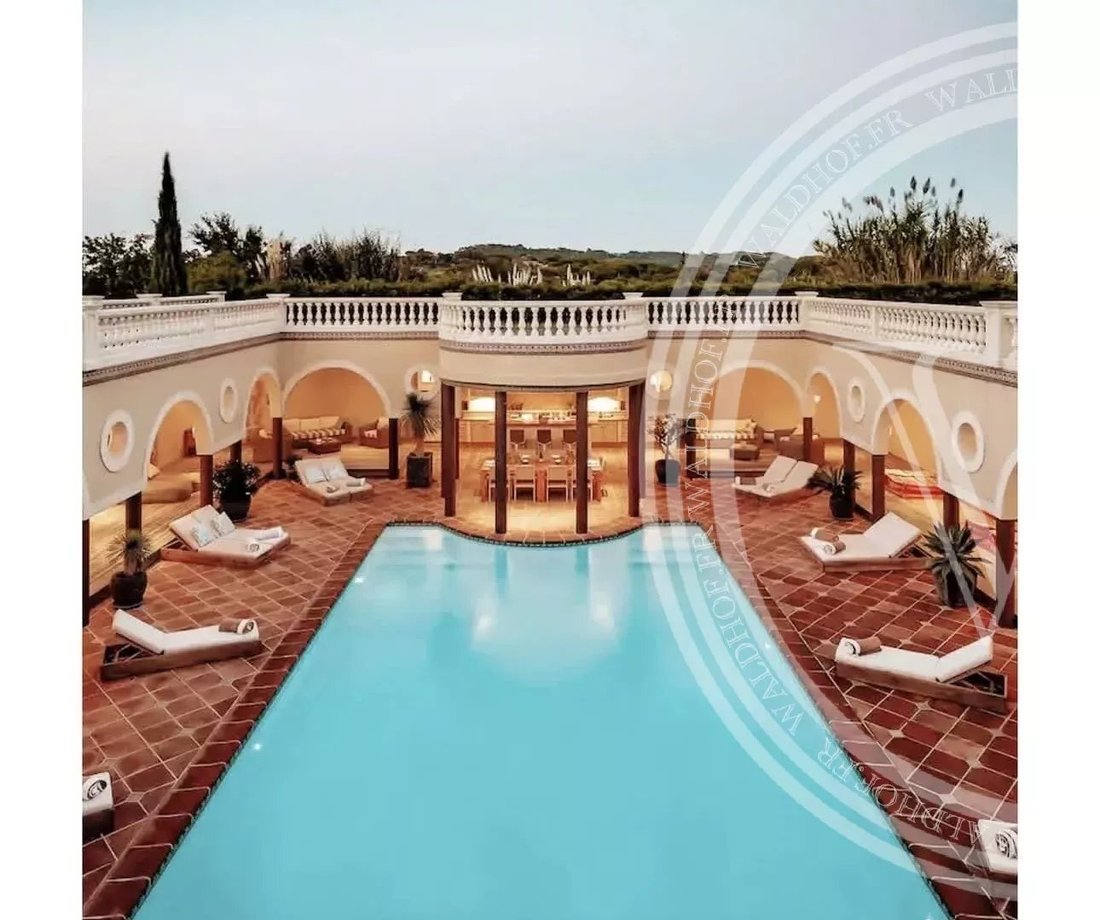 Villa in Zone Est Diffuse, Saint-Tropez, France 2 - 13690941