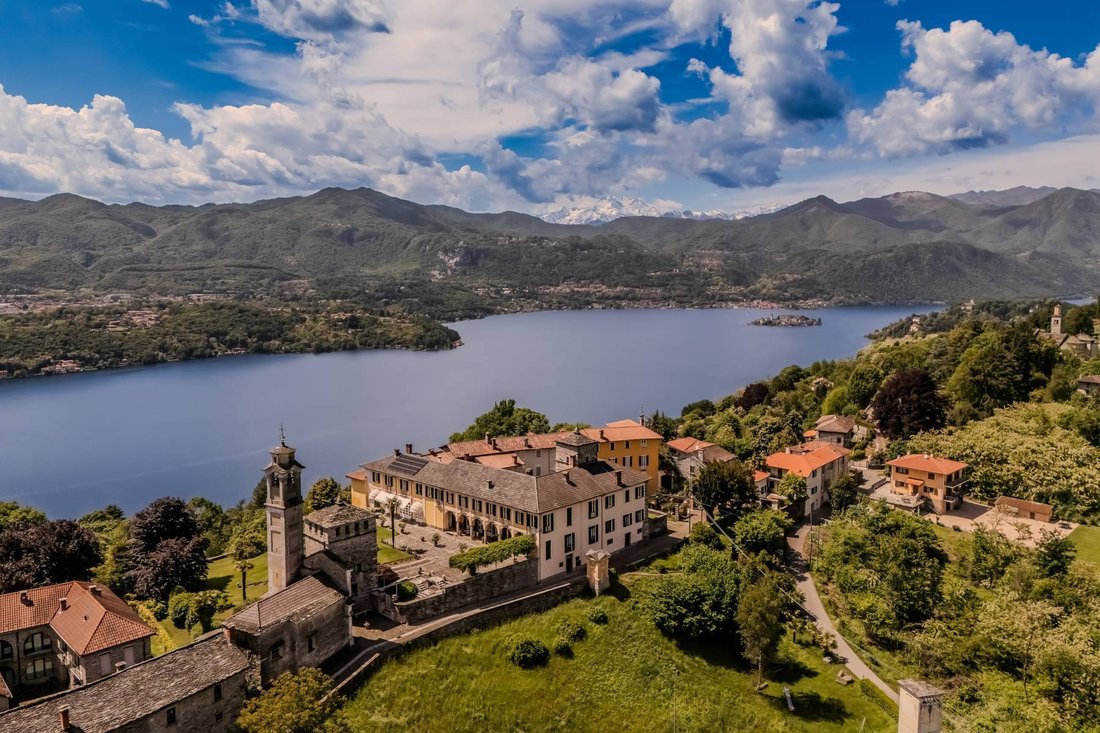 House in Orta San Giulio, Piedmont, Italy 1 - 15986013