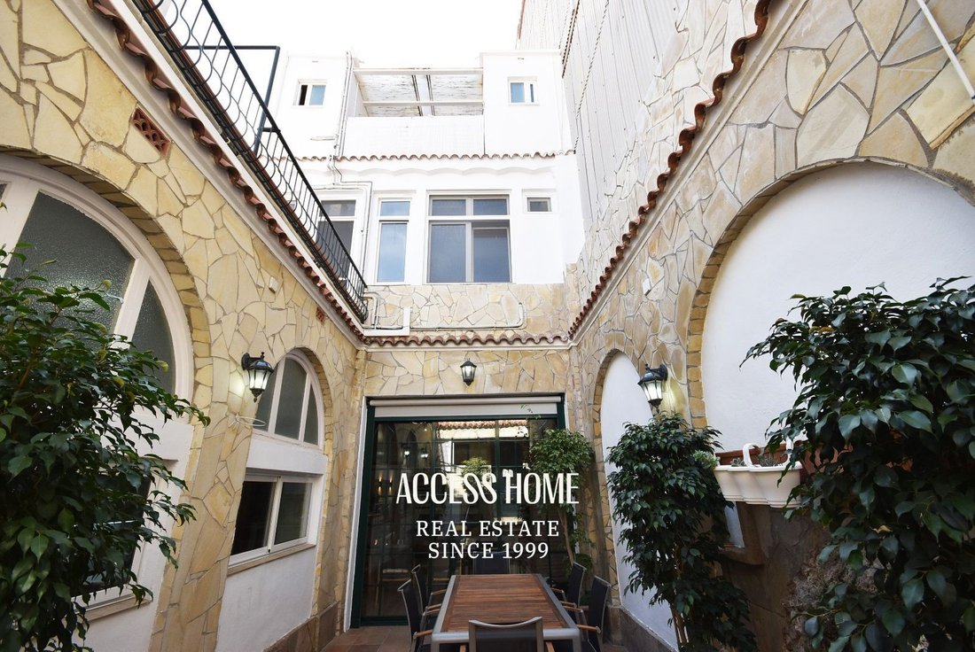 Villa in el Masnou, Catalonia, Spain 3 - 15985147