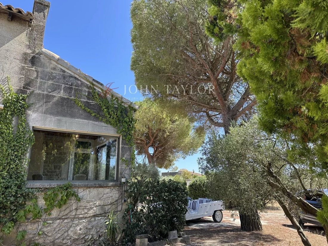 House in Fontvieille, Provence-Alpes-Côte d'Azur, France 3 - 15984089