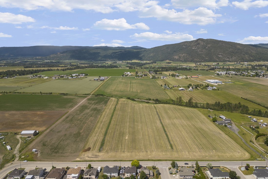 Land in Armstrong, British Columbia, Canada 2 - 15986149