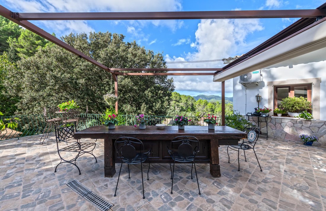 Villa in Puigpunyent, Balearic Islands, Spain 1 - 13468966