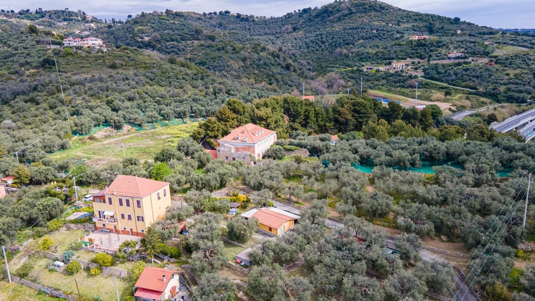 Estate in Porto Maurizio, Imperia, Liguria 5 - 15984119