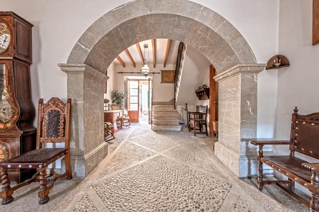Townhouse in Mancor de la Vall, Balearic Islands, Spain 3 - 12127745