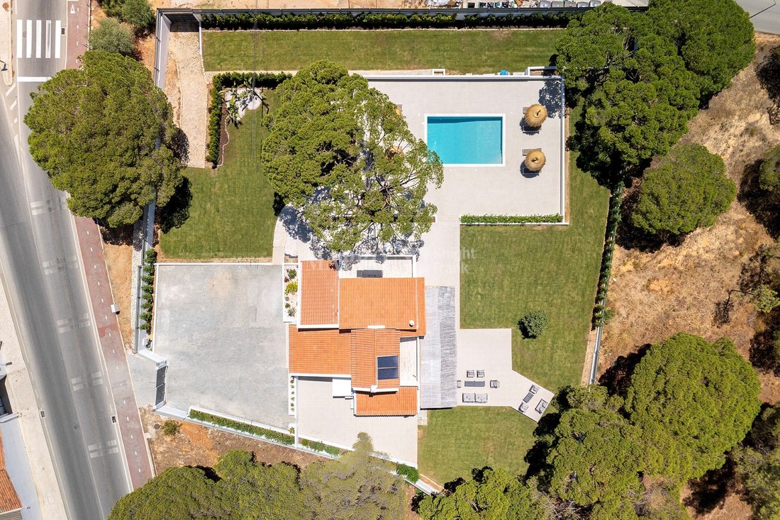 Villa a Vale do Lobo, Almancil, Portogallo 3 - 15970248