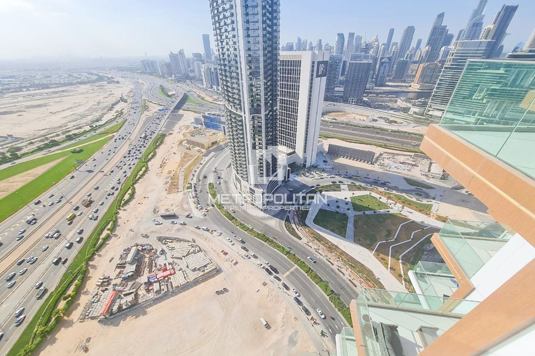 Apartment in Business Bay, Dubai, United Arab Emirates 5 - 15984426