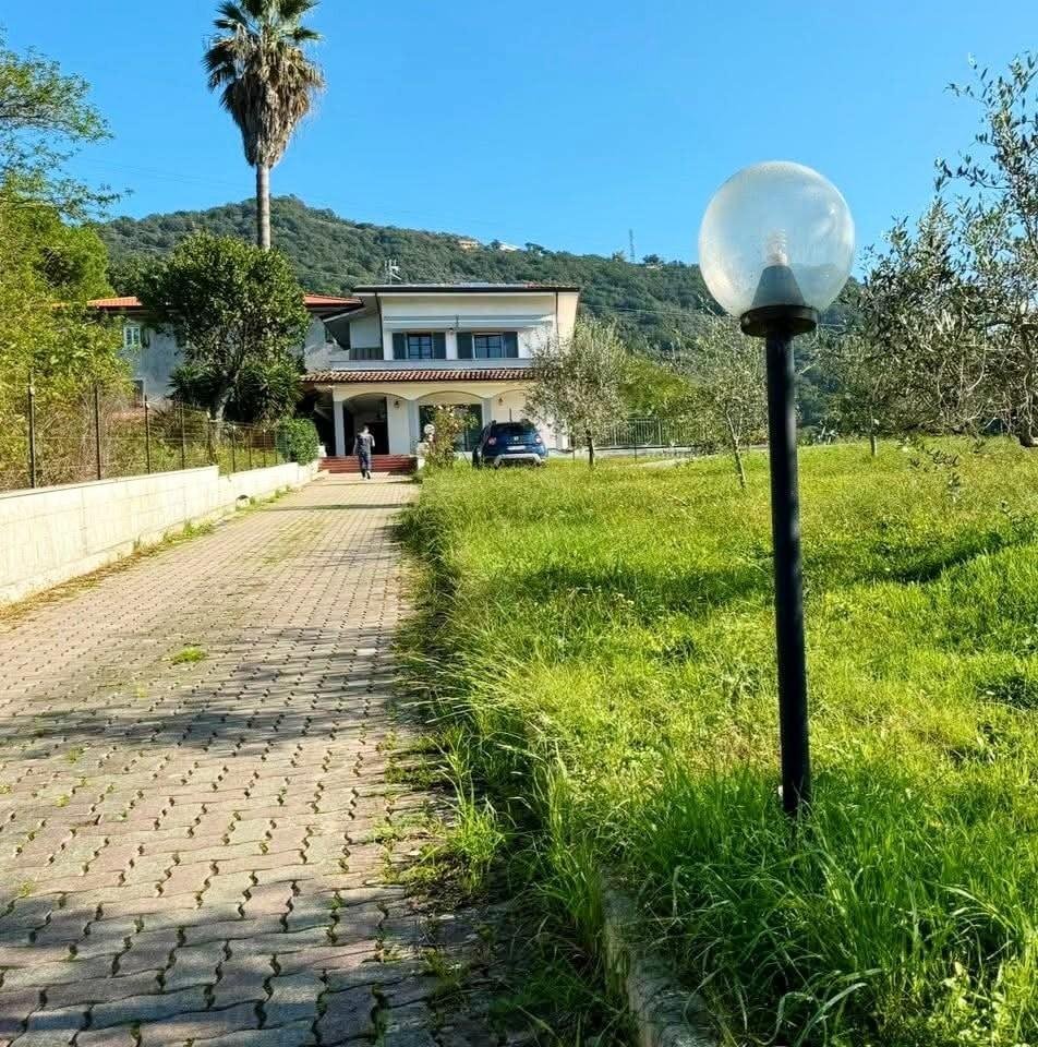 Villa in Fontia-Fossola-Fossone, Marina di Carrara, Tuscany 3 - 15984972