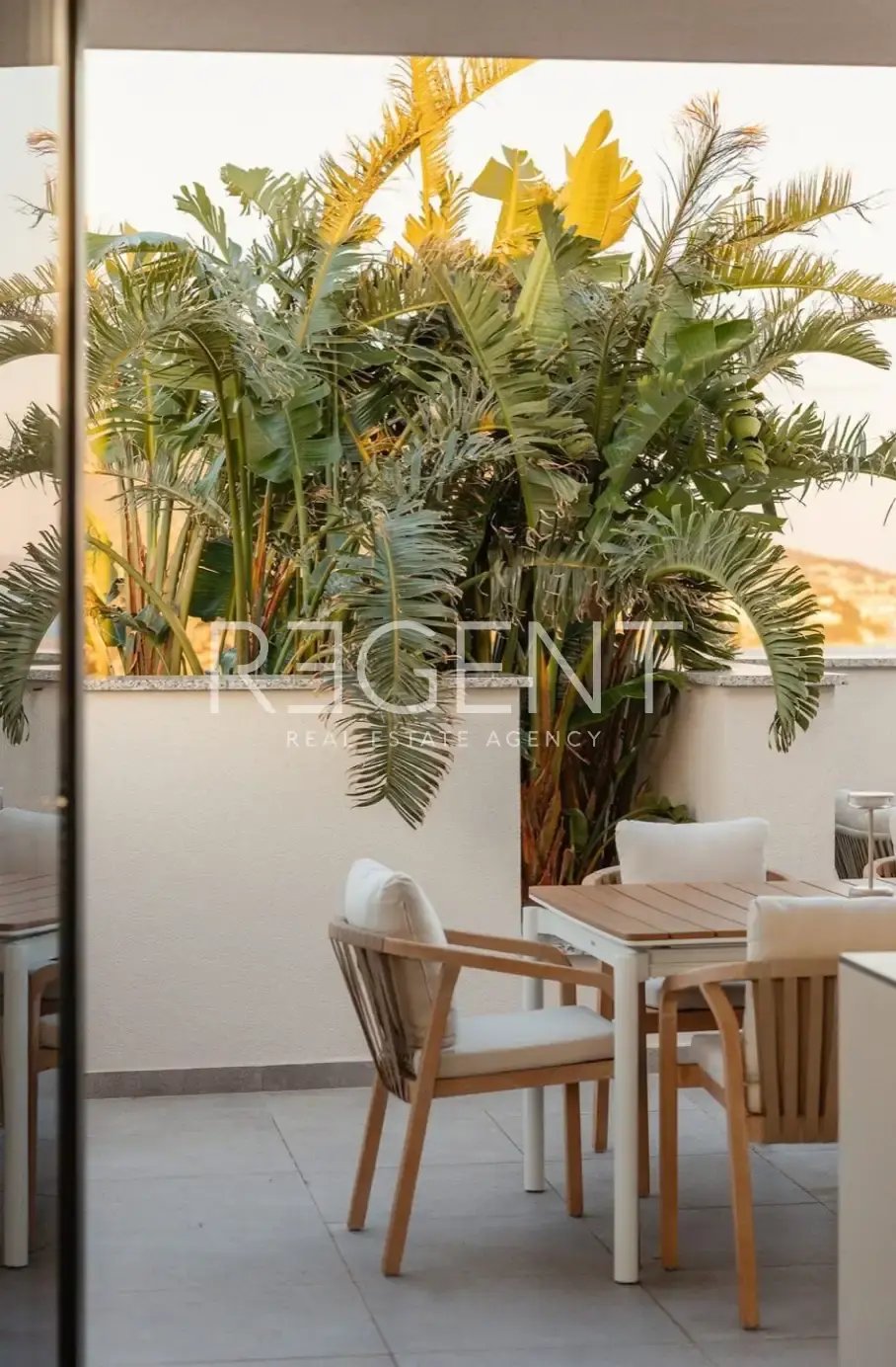 Apartment in Sirobuja, Split, Split-Dalmatia County 4 - 15984843
