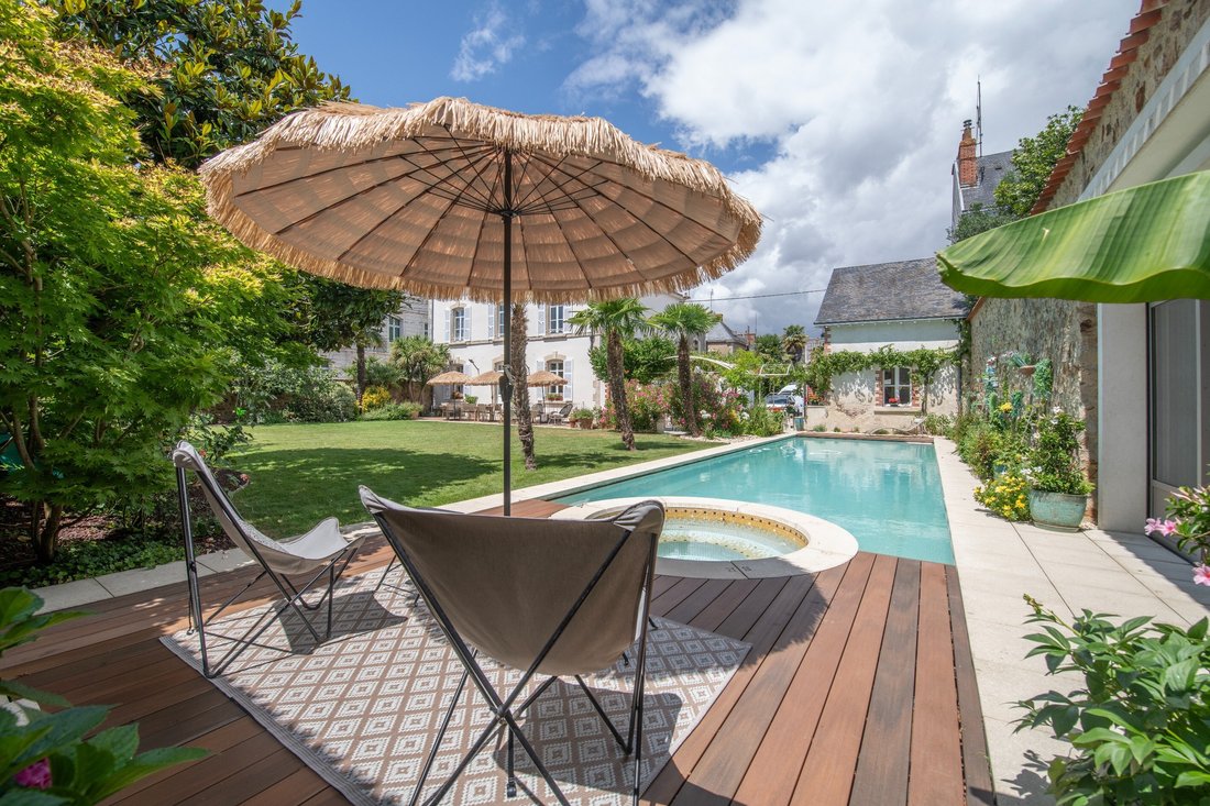 House in La Roche-sur-Yon, Pays de la Loire, France 1 - 15985646