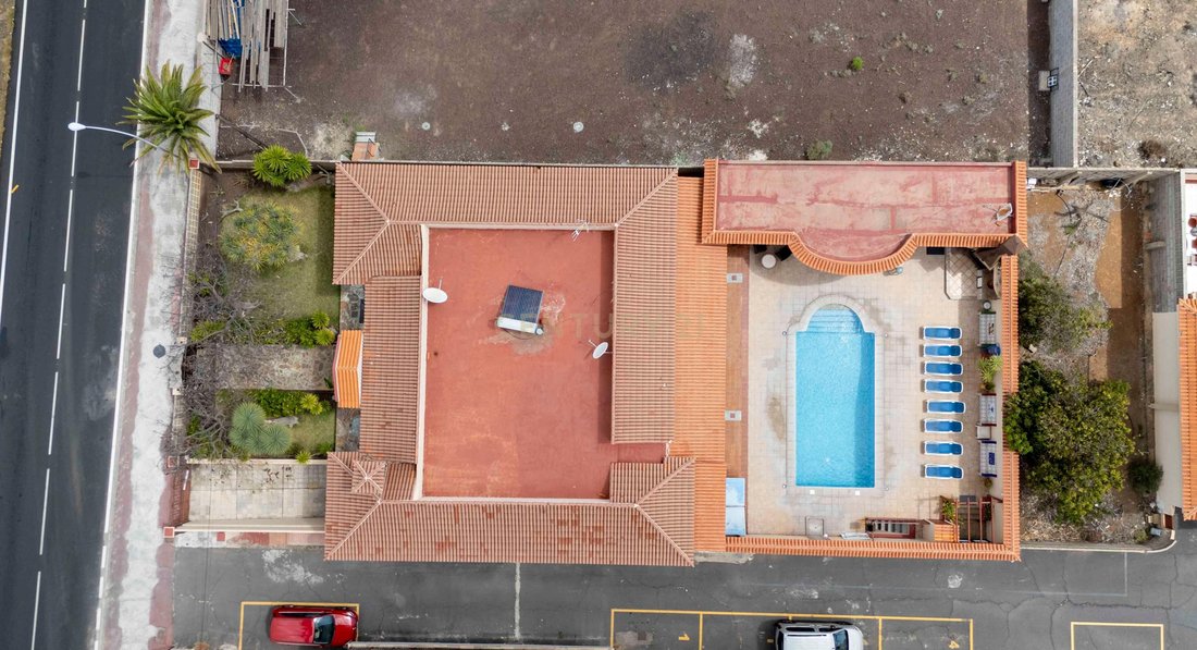 Villa in Arona, Canary Islands, Spain 1 - 15984186