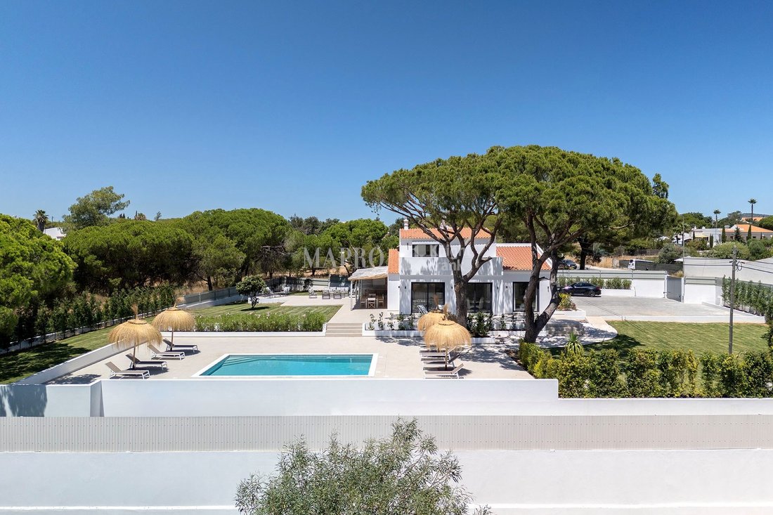 Villa a Vale do Lobo, Almancil, Portogallo 1 - 15970248