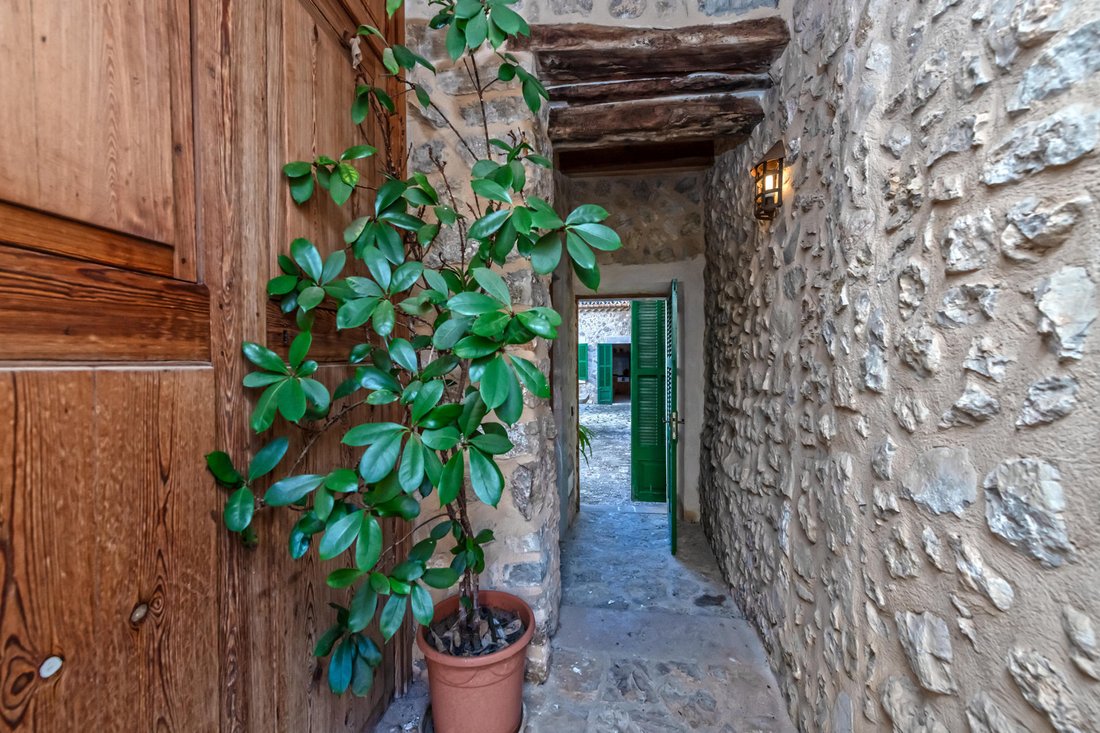 Townhouse in Mancor de la Vall, Balearic Islands, Spain 4 - 12127745