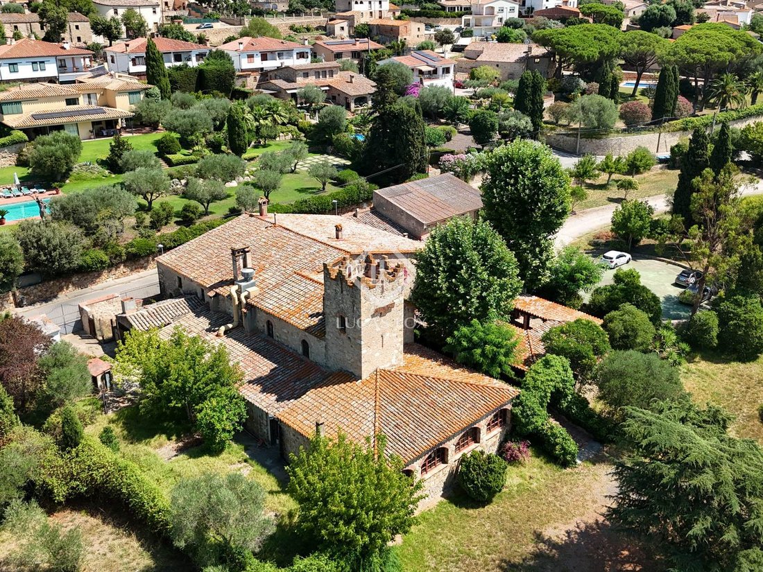 Castell d’Aro: A 14th-Century Fortress Whispering of Counts and Olive Groves