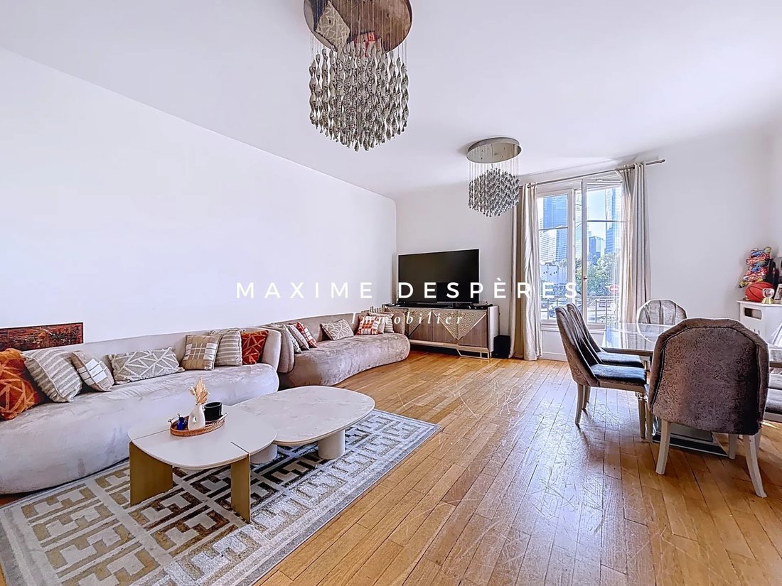 Apartment in Saint James-Général Koenig, Neuilly-sur-Seine, France 1 - 15984998