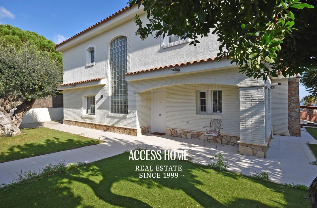 House in Premia de Dalt, Catalonia, Spain 4 - 15985156