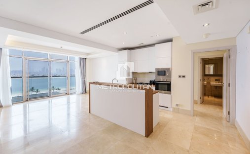 Apartment in Palm Jumeirah, Dubai, United Arab Emirates 1