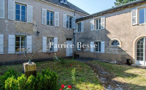 Beautiful Property Of The XI Xth Century Of Tuscan Style In The Heart Of A Closed Park And Raises Abo