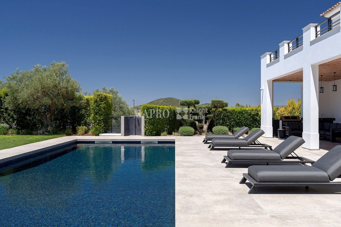 Villa in Loule (Sao Clemente), Algarve, Portugal 2 - 15462401