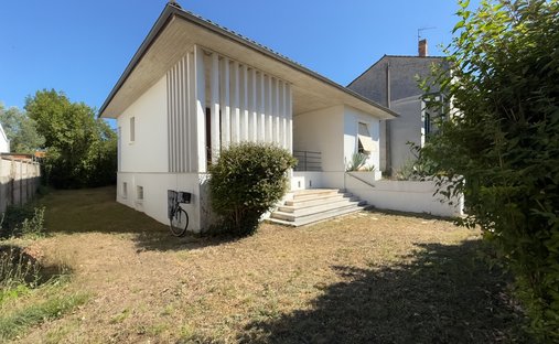 House in Jean Moulin, Le Bouscat, France 1