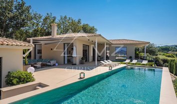 Villa in Saint-Tropez, Provence-Alpes-Côte d'Azur, France 1
