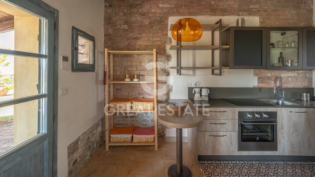 Estate in Castiglione del Lago, Umbria, Italy 5 - 15985110