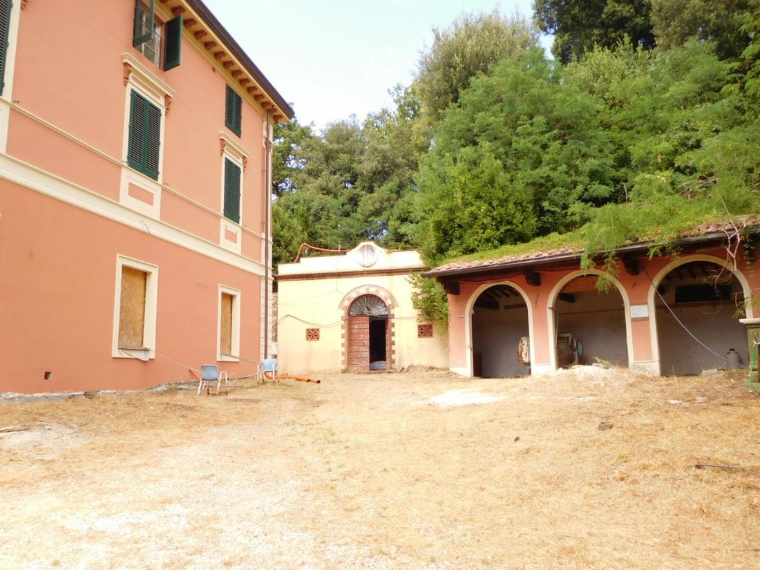 Villa in San Giuliano Terme, Tuscany, Italy 2 - 15908324