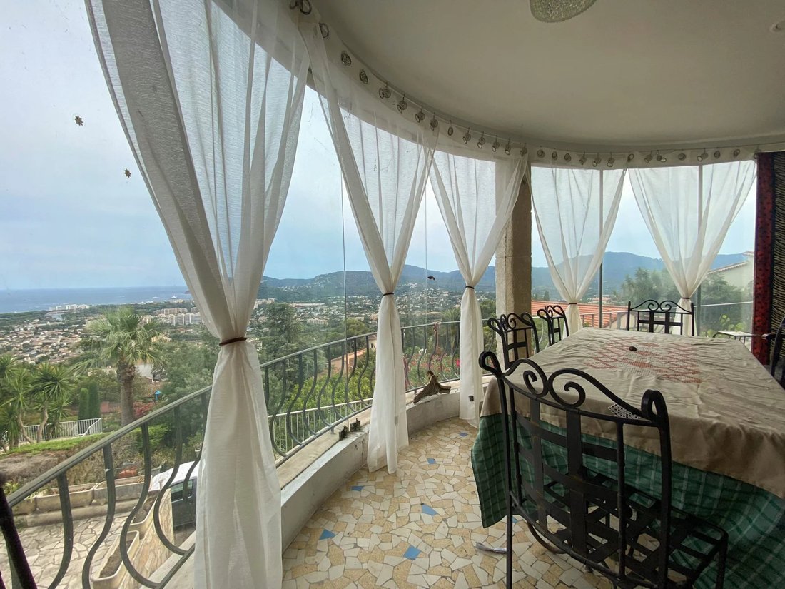 House in Les Termes, Mandelieu-la-Napoule, France 3 - 15983903