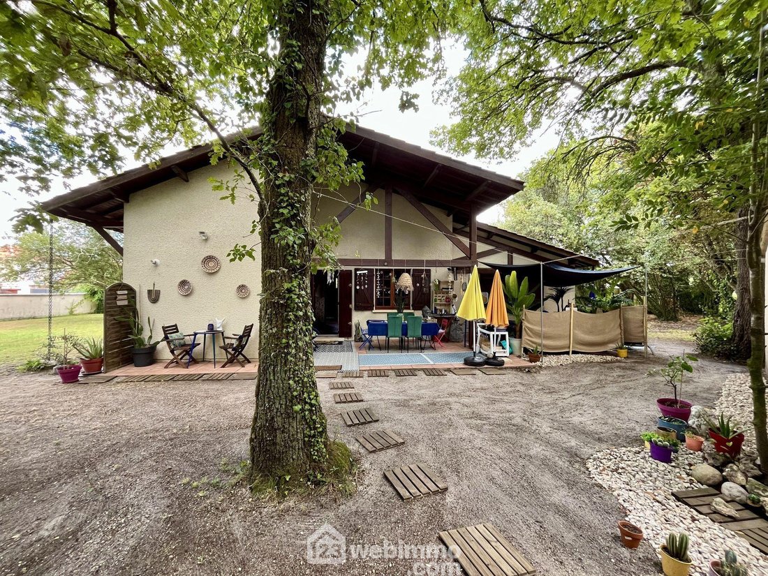 Villa in Le Monteil-Paul Montagne, Pessac, France 2 - 15984245